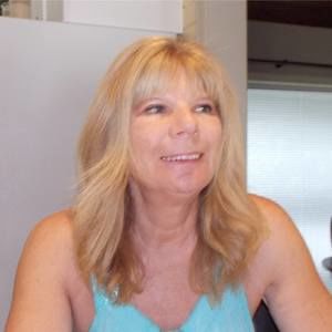 Meet your Posher, Deb